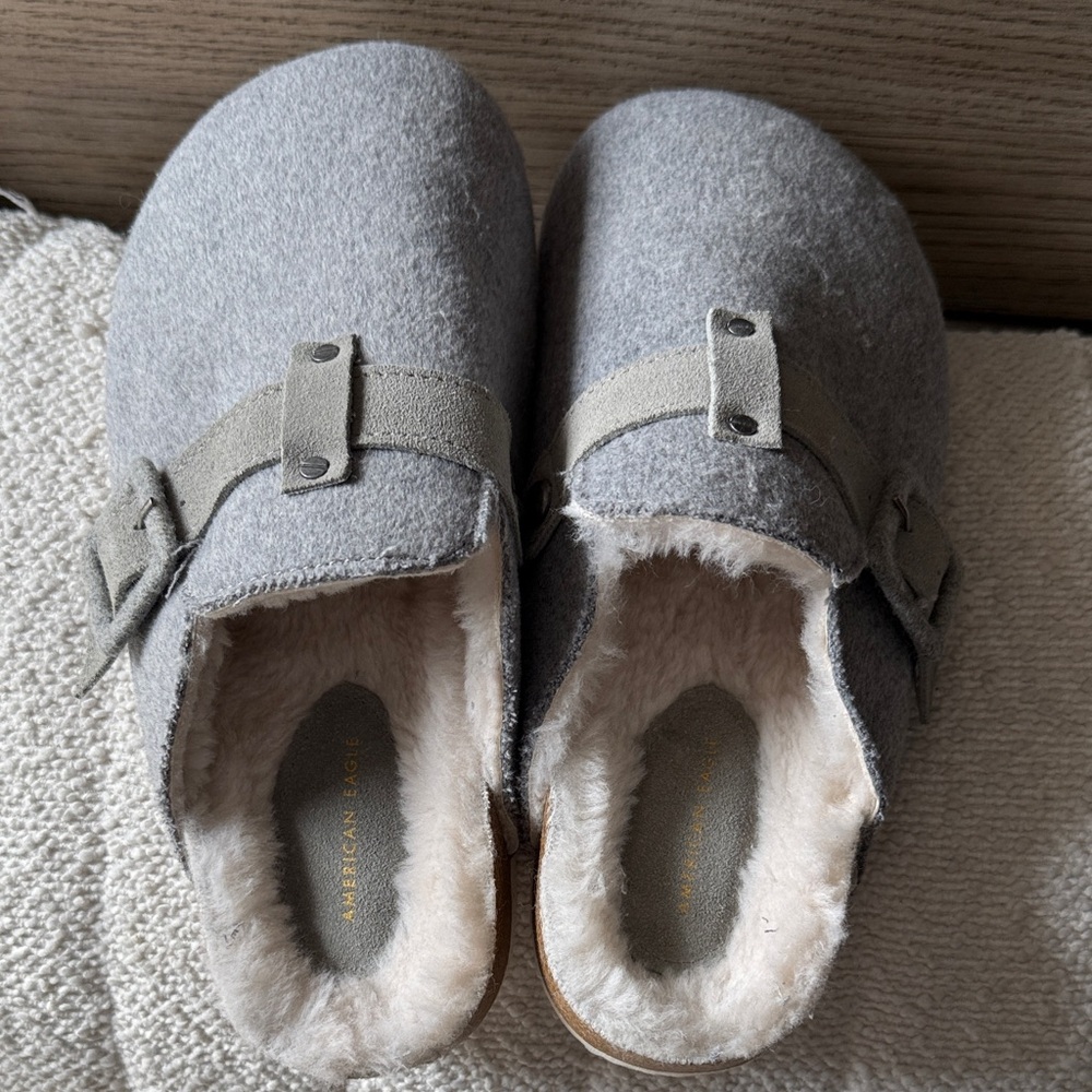 American Eagle Outfitters Gray Mules with Faux Fur Lining